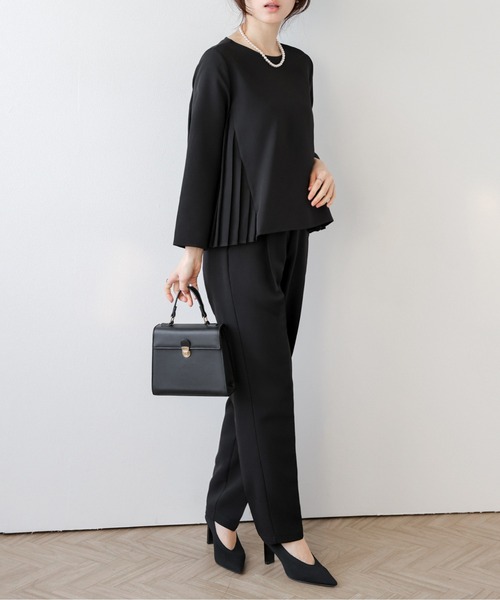 AMELY（エミリー）の「ペプラムジャケット&テーパードパンツ セットアップ（セットアップ・レディース・ブラック/ネイビー/ベージュ・L/M）」の4枚目の写真