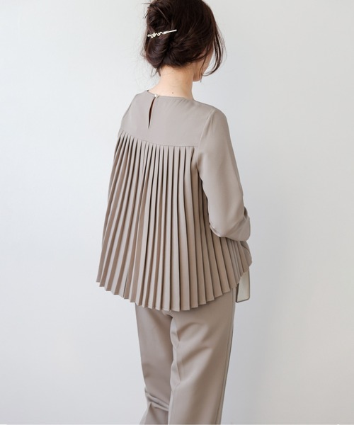 AMELY（エミリー）の「ペプラムジャケット&テーパードパンツ セットアップ（セットアップ・レディース・ブラック/ネイビー/ベージュ・L/M）」の10枚目の写真