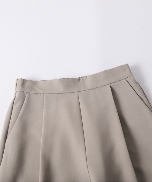 AMELY（エミリー）の「ペプラムジャケット&テーパードパンツ セットアップ（セットアップ・レディース・ブラック/ネイビー/ベージュ・L/M）」の17枚目の写真