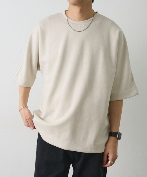 COLONY 2139(コロニートゥーワンスリーナイン)の「シンセティックスエードドルマンビッグT(Tシャツ/カットソー・メンズ・キャメル/チャコールグレー/アイボリー/ブラック・LARGE/MEDIUM)」の2枚目の写真