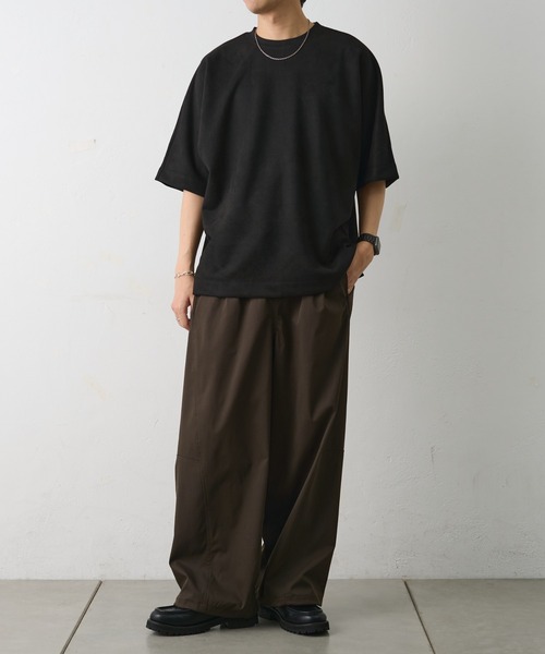 COLONY 2139(コロニートゥーワンスリーナイン)の「シンセティックスエードドルマンビッグT(Tシャツ/カットソー・メンズ・キャメル/チャコールグレー/アイボリー/ブラック・LARGE/MEDIUM)」の14枚目の写真