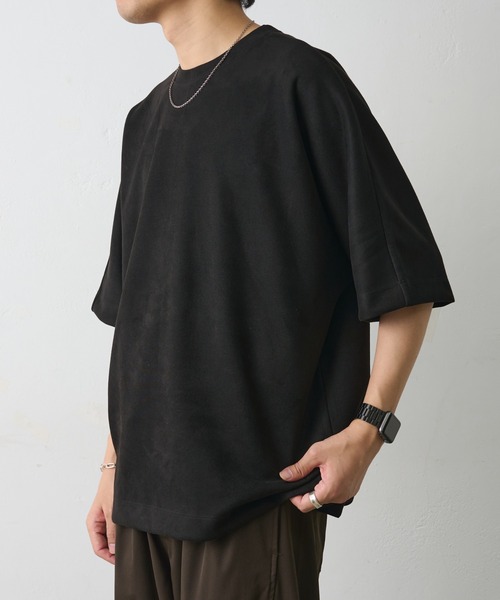 COLONY 2139(コロニートゥーワンスリーナイン)の「シンセティックスエードドルマンビッグT(Tシャツ/カットソー・メンズ・キャメル/チャコールグレー/アイボリー/ブラック・LARGE/MEDIUM)」の18枚目の写真