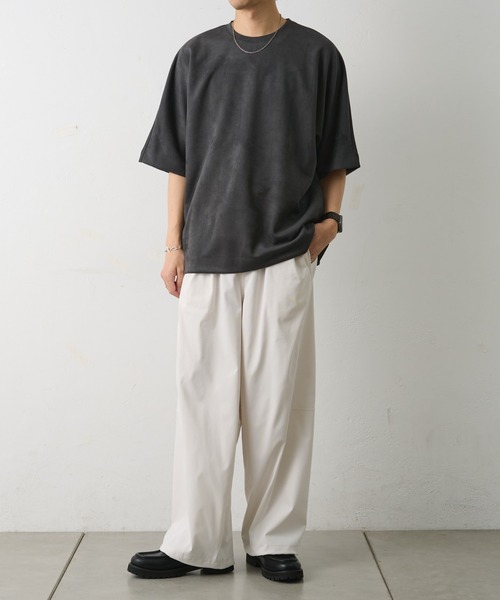 COLONY 2139(コロニートゥーワンスリーナイン)の「シンセティックスエードドルマンビッグT(Tシャツ/カットソー・メンズ・キャメル/チャコールグレー/アイボリー/ブラック・LARGE/MEDIUM)」の6枚目の写真
