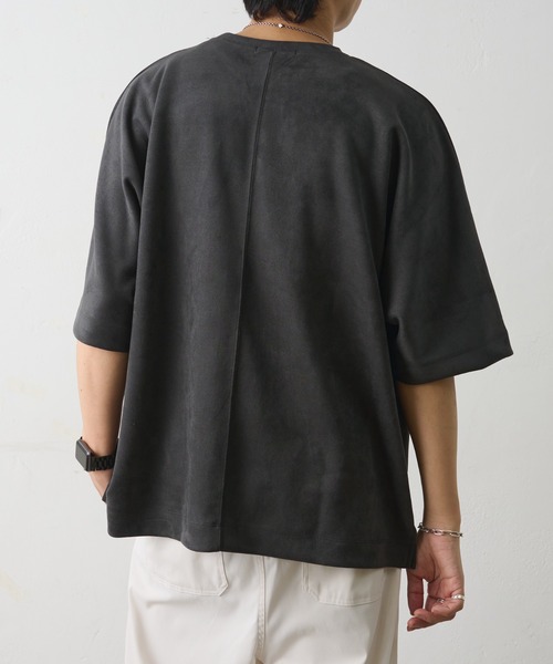 COLONY 2139(コロニートゥーワンスリーナイン)の「シンセティックスエードドルマンビッグT(Tシャツ/カットソー・メンズ・キャメル/チャコールグレー/アイボリー/ブラック・LARGE/MEDIUM)」の9枚目の写真