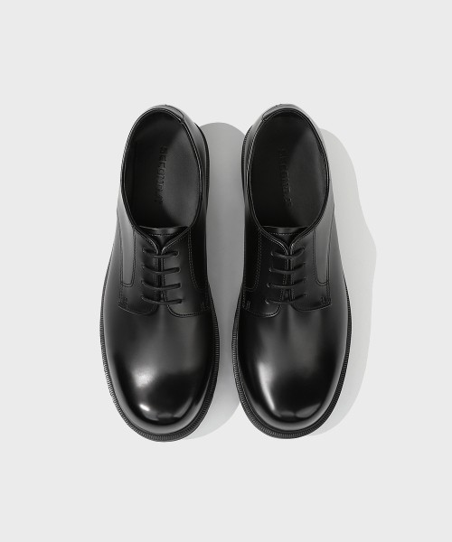 FIRENZE ATELIER（フィレンツェアトリエ）の「[SECOND.A Light] ボリュームラウンドトゥ5CMダービーSL27 [SHINE BLACK]（ドレスシューズ・メンズ・ブラック・24cm/25cm/26cm/27cm/28cm）」の2枚目の写真