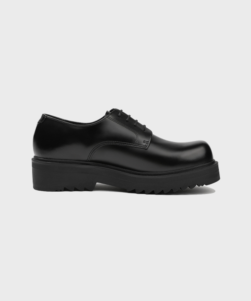 FIRENZE ATELIER（フィレンツェアトリエ）の「[SECOND.A Light] ボリュームラウンドトゥ5CMダービーSL27 [SHINE BLACK]（ドレスシューズ・メンズ・ブラック・24cm/25cm/26cm/27cm/28cm）」の4枚目の写真