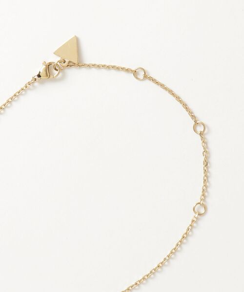 Guess(ゲス)の「SECRET GARDEN 16-18" Flower Charms Necklace アクセサリー ネックレス(ネックレス・レディース・ゴールド系その他・ONE SIZE)」の2枚目の写真