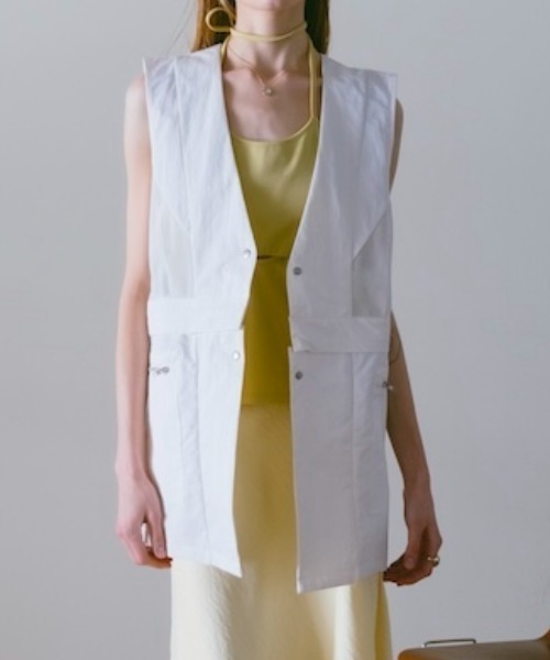 sahara(サハラ)の「Mesh Panel Nylon Vest|メッシュ切り替えナイロンベスト(ベスト・レディース・ブラック/アイボリー/カーキ・FREE)」の2枚目の写真