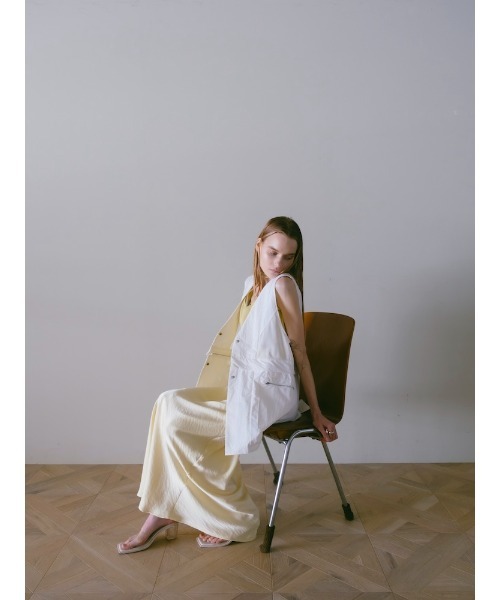 sahara(サハラ)の「Mesh Panel Nylon Vest|メッシュ切り替えナイロンベスト(ベスト・レディース・ブラック/アイボリー/カーキ・FREE)」の5枚目の写真