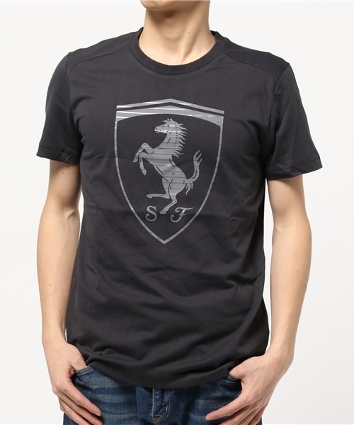 PUMA（プーマ）の「FERRARI LS ビッグシールドTシャツ（Tシャツ/カットソー・メンズ・グレー/ホワイト/レッド/ブラック・LARGE/SMALL/MEDIUM）」の3枚目の写真