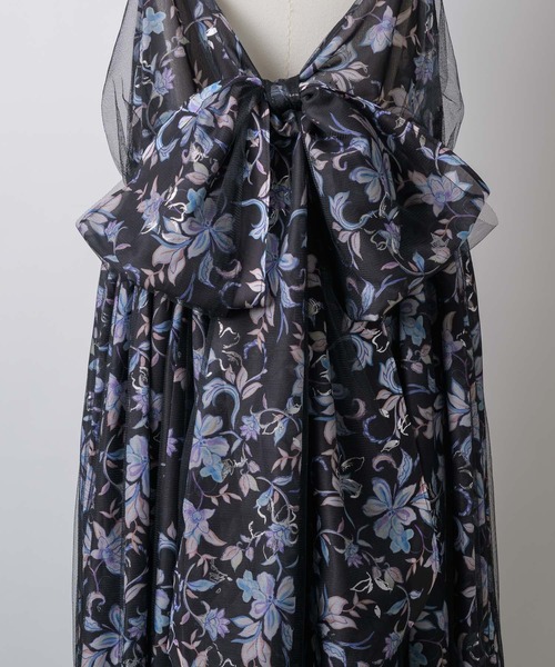 LA BELLE ETUDE（ラベルエチュード）の「オリジナルフラワー箔プリントBACKリボンキャミワンピース（ワンピース・レディース・ブラック・FREE）」の10枚目の写真