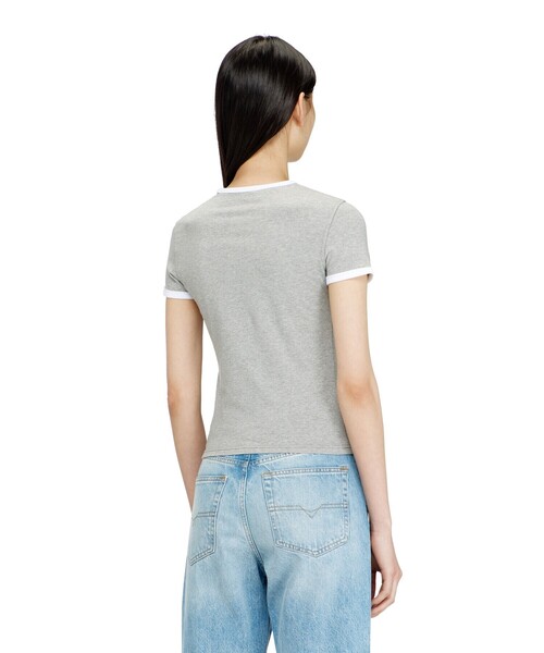 DIESEL(ディーゼル)の「ウィメンズ Tシャツ T-UNCUTIES-LONG-S13(Tシャツ/カットソー・レディース・グレー・LARGE/SMALL/X-LARGE/MEDIUM/X-SMALL)」の3枚目の写真