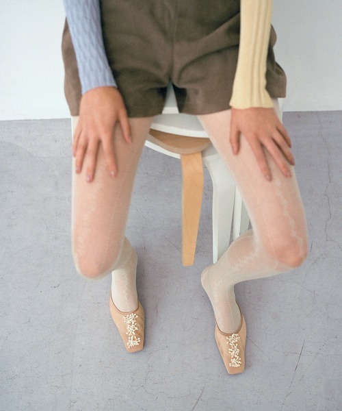 leinwande（ラインヴァンド）の「Botanical Mesh Mules / ボタニカルメッシュミュール（パンプス・レディース・ベージュ系/ブラック・36/37/38）」の2枚目の写真