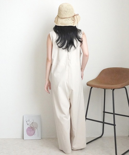 SELECT LEVERY（セレクトリベリー）の「Vネック綿麻サロペット ゆったり オールインワン（つなぎ/オールインワン・レディース・ブラック/ネイビー/オートミール/カーキ・SMALL/X-LARGE/LARGE/MEDIUM）」の18枚目の写真