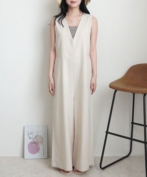 SELECT LEVERY（セレクトリベリー）の「Vネック綿麻サロペット ゆったり オールインワン（つなぎ/オールインワン・レディース・ブラック/ネイビー/オートミール/カーキ・SMALL/X-LARGE/LARGE/MEDIUM）」の6枚目の写真