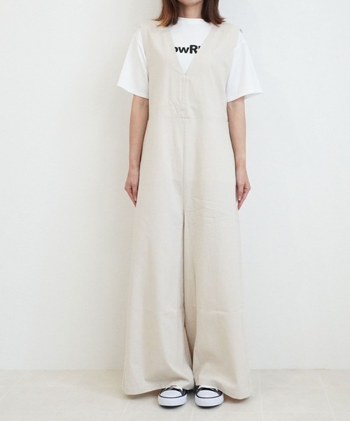 SELECT LEVERY（セレクトリベリー）の「Vネック綿麻サロペット ゆったり オールインワン（つなぎ/オールインワン・レディース・ブラック/ネイビー/オートミール/カーキ・SMALL/X-LARGE/LARGE/MEDIUM）」の10枚目の写真