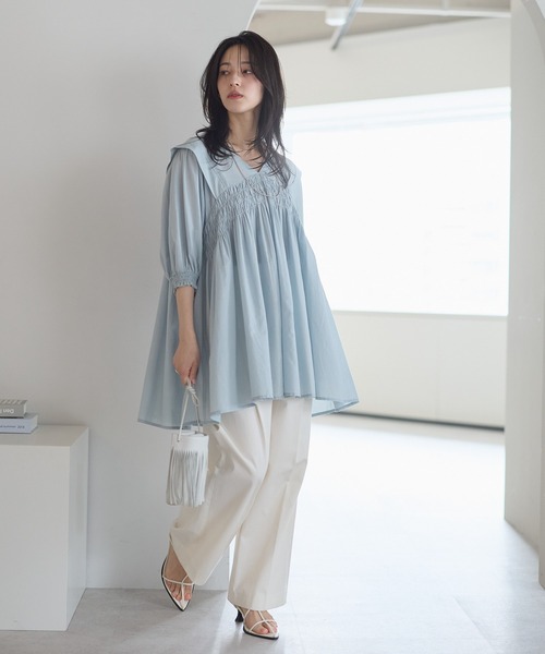 ap retro(アプレトロ)の「【India Fabric】2WAYコットンシャーリングブラウス / 軽やかに着映えるインドコットンブラウス(シャツ/ブラウス・レディース・ホワイト/ライトブルー/ネイビー/イエロー/ブラウン/ブラック・MEDIUM/LARGE)」の9枚目の写真