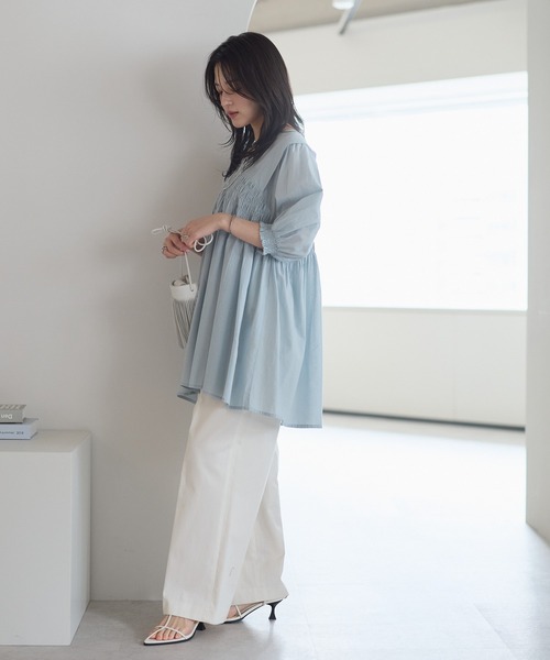 ap retro(アプレトロ)の「【India Fabric】2WAYコットンシャーリングブラウス / 軽やかに着映えるインドコットンブラウス(シャツ/ブラウス・レディース・ホワイト/ライトブルー/ネイビー/イエロー/ブラウン/ブラック・MEDIUM/LARGE)」の10枚目の写真