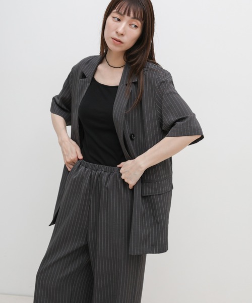 select MOCA（セレクトモカ）の「ピンストライプハーフスリーブジャケット【セットアップ対応可】（テーラードジャケット・レディース・ベージュ/チャコールグレー・FREE）」の6枚目の写真