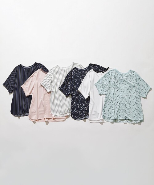 ANY SIS(エニィスィス)の「ジョーゼットフロントタック プルオーバー(Tシャツ/カットソー・レディース・スカイブルー系5/ネイビー系5/ホワイト系1/ホワイト系/ネイビー系1/ピンク系・X-LARGE)」の15枚目の写真