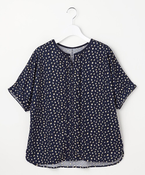 ANY SIS(エニィスィス)の「ジョーゼットフロントタック プルオーバー(Tシャツ/カットソー・レディース・スカイブルー系5/ネイビー系5/ホワイト系1/ホワイト系/ネイビー系1/ピンク系・X-LARGE)」の16枚目の写真