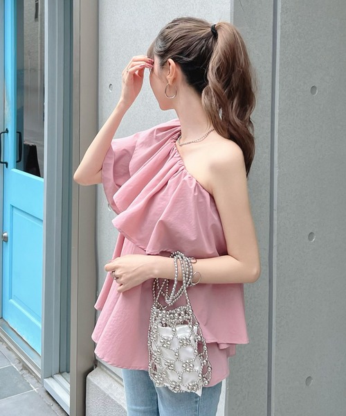 CHARME BY MICOLA(シャルムバイミコラ)の「ティアードフリルオフショルトップス(Tシャツ/カットソー・レディース・ピンク/ライトパープル・MEDIUM/LARGE)」の3枚目の写真