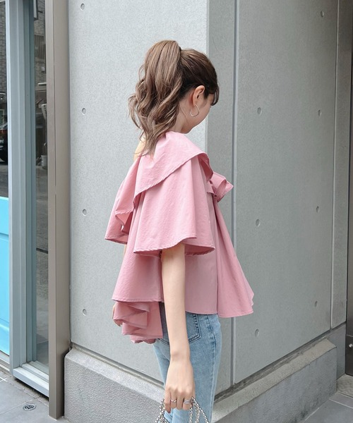 CHARME BY MICOLA(シャルムバイミコラ)の「ティアードフリルオフショルトップス(Tシャツ/カットソー・レディース・ピンク/ライトパープル・MEDIUM/LARGE)」の4枚目の写真