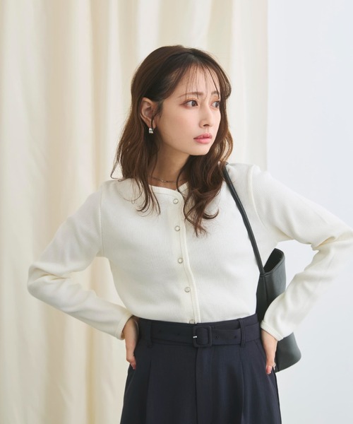 COHINA(コヒナ)の「コットンテレコリブカーディガン 【低身長・小柄女性】(カーディガン/ボレロ・レディース・ネイビー/ピンク/ホワイト・ONE SIZE)」の22枚目の写真