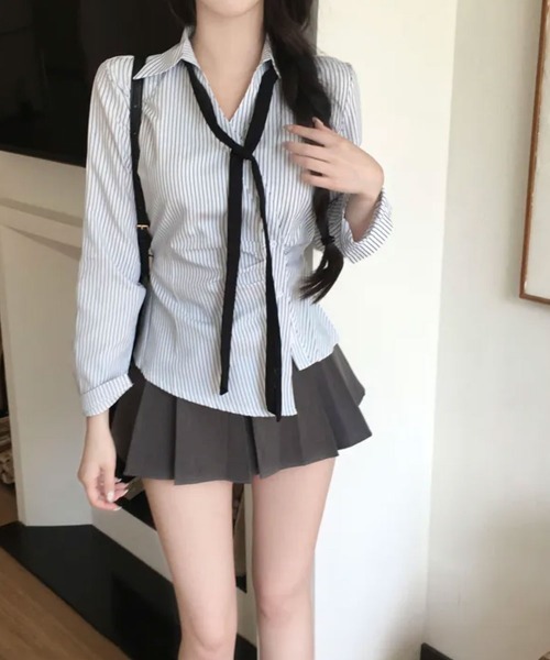 Emilie(エミリー)の「カシュクール ストライプ ウエストマークシャツ(Tシャツ/カットソー・レディース・チャコールグレー/ブルー/アイボリー・FREE)」の6枚目の写真