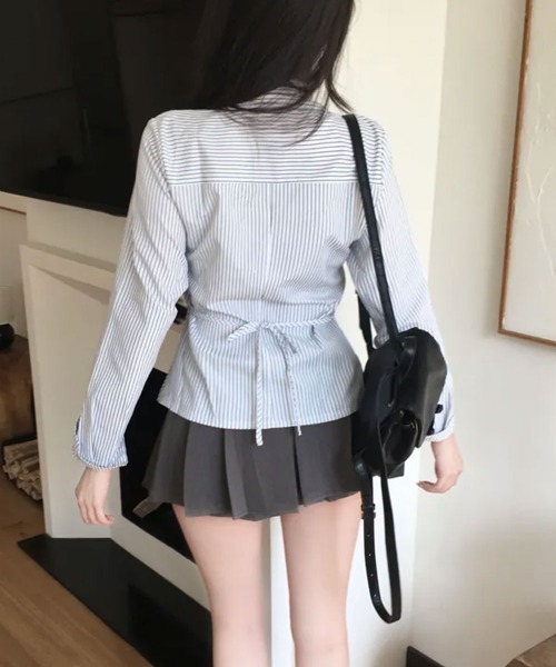 Emilie(エミリー)の「カシュクール ストライプ ウエストマークシャツ(Tシャツ/カットソー・レディース・チャコールグレー/ブルー/アイボリー・FREE)」の8枚目の写真