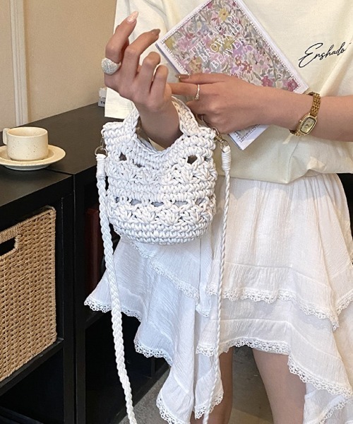 Ritzy（リッツィー）の「手編み風 クロシェット ショルダーバッグ（ショルダーバッグ・レディース・ホワイト/グリーン/カーキ/オレンジ/パープル/ブルー・FREE）」の2枚目の写真