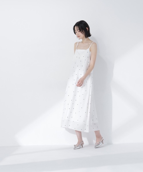 NATURAL BEAUTY BASIC（ナチュラルビューティーベーシック）の「スクエアドットキャミワンピース（ワンピース・レディース・ホワイト系その他/ブラック系その他2・P/S/MEDIUM）」の3枚目の写真