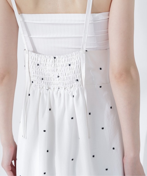 NATURAL BEAUTY BASIC（ナチュラルビューティーベーシック）の「スクエアドットキャミワンピース（ワンピース・レディース・ホワイト系その他/ブラック系その他2・P/S/MEDIUM）」の8枚目の写真