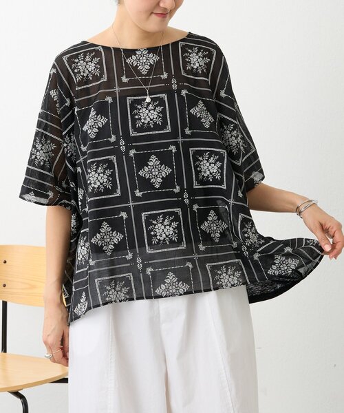 BEARDSLEY（ビアズリー）の「刺繍風プリントプルオーバー（Tシャツ/カットソー・レディース・ブルー/ブラック・FREE）」の3枚目の写真