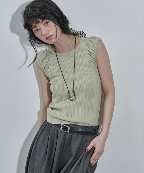 THE YOn(ザヨン)の「ギャザーショルダーリブニット(ニット/セーター・レディース・グレー/ブラック/セージグリーン/アイボリー・FREE)」の16枚目の写真