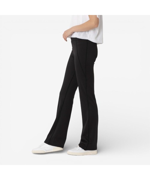 Reebok(リーボック)の「ラックス ハイライズ フレアパンツ / LUX HIGH RISE FLARE PANTS(その他パンツ・レディース・グレー/アイボリー/ブラック・SMALL/MEDIUM/LARGE/X-SMALL)」の11枚目の写真