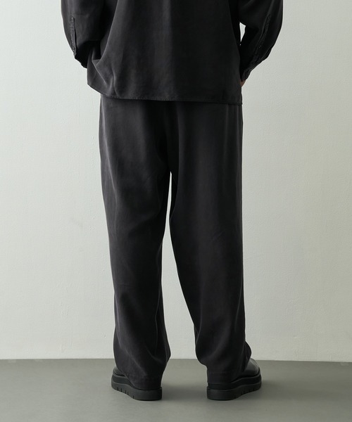 concause(コンコース)の「【concause/コンコース】別注tencel wide slacls(スラックス・メンズ・オフホワイト/ブラック・4/5)」の10枚目の写真