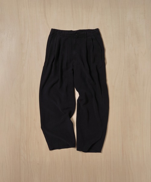 concause(コンコース)の「【concause/コンコース】別注tencel wide slacls(スラックス・メンズ・オフホワイト/ブラック・4/5)」の16枚目の写真