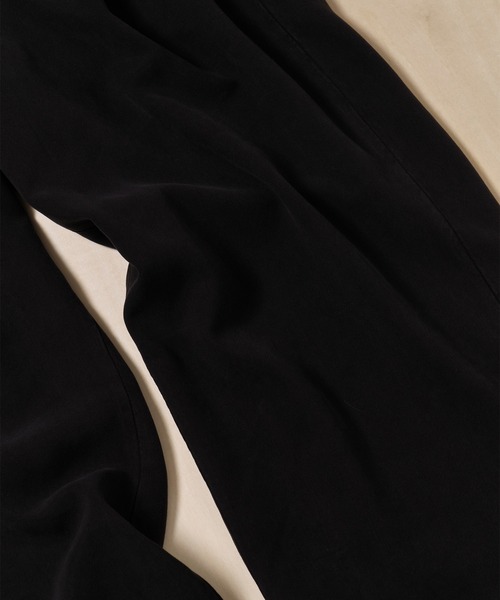 concause(コンコース)の「【concause/コンコース】別注tencel wide slacls(スラックス・メンズ・オフホワイト/ブラック・4/5)」の18枚目の写真
