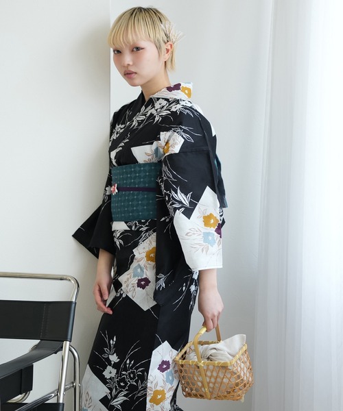 浴衣 単品 utatane ブラックに松皮菱取と桔梗