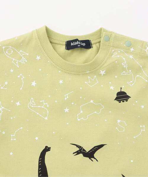kladskap（クレードスコープ）の「【人気商品再入荷】【直営店で取り扱い無し】恐竜×星座半袖Tシャツ（Tシャツ/カットソー・キッズ・黄緑系/ライトオレンジ系/サックスブルー・90cm/100cm/110cm/120cm/130cm）」の5枚目の写真
