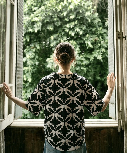 antiqua(アンティカ)の「オープンカラー 綿 刺繍 シャツ(シャツ/ブラウス・レディース・その他1/その他・ONESIZE)」の5枚目の写真