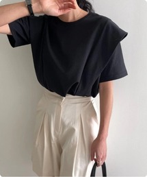 [韓国トレンド] フレアショルダーデザインTシャツ