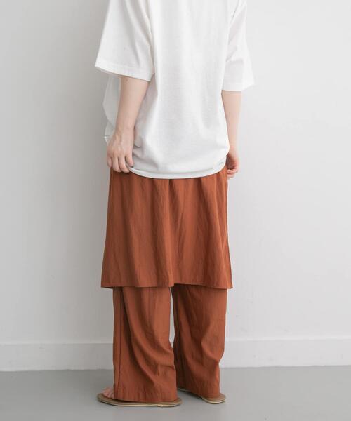 FORK&SPOON（フォークアンドスプーン）の「FORK&SPOON　レイヤードエプロンパンツ（その他パンツ・レディース・ブラック/オレンジ・1/2）」の13枚目の写真