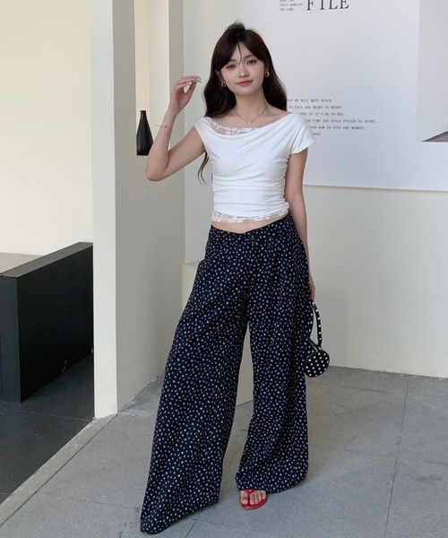 at12:03（アットイチニーゼロサン）の「胸元ドレープ ギャザー レースドッキング ワンショルダー 半袖 Tシャツ（Tシャツ/カットソー・レディース・ホワイト/ブラック・M）」の21枚目の写真