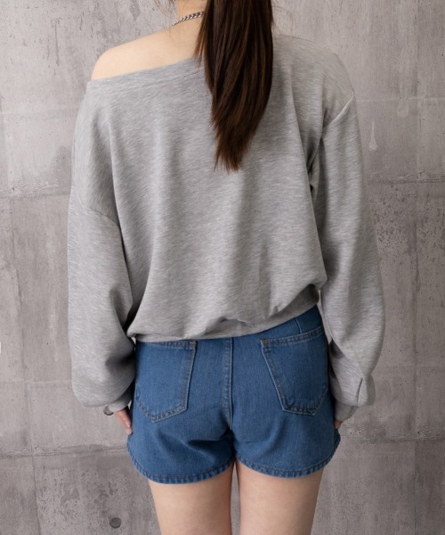 Miniministore(ミニミニストア)の「ビジューロゴオフショルスウェットトップス(スウェット・レディース・グレー・M/L)」の18枚目の写真