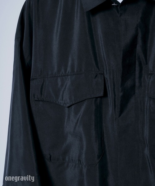 onegravity(ワングラビティ)の「onegravity / シルクナイロン ショートスリーブシャツ(シャツ/ブラウス・メンズ・ブラック/グレー・MEDIUM/LARGE)」の3枚目の写真