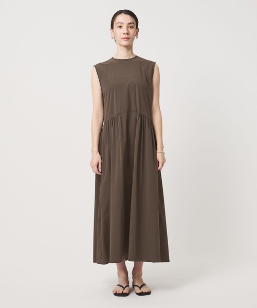 BEAUTY&YOUTH UNITED ARROWS（ビューティーアンドユースユナイテッドアローズ）の「360°MASTER ICE ノースリーブ ワンピース UVカット 接触冷感 防シワ はっ水 ウォッシャブル（ワンピース・レディース・ブラック/ダークブラウン・XS/S/M）」の10枚目の写真