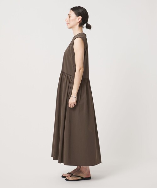 BEAUTY&YOUTH UNITED ARROWS（ビューティーアンドユースユナイテッドアローズ）の「360°MASTER ICE ノースリーブ ワンピース UVカット 接触冷感 防シワ はっ水 ウォッシャブル（ワンピース・レディース・ブラック/ダークブラウン・XS/S/M）」の11枚目の写真