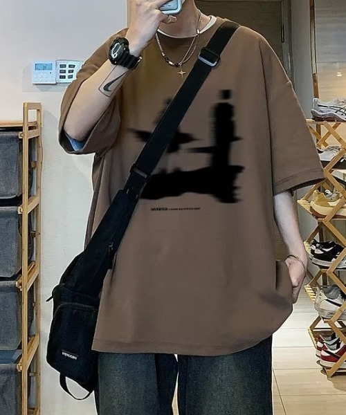 link lot(リンクロット)の「前面プリントグラフィック半袖tシャツ(Tシャツ/カットソー・メンズ・ブラック/ホワイト/ブラウン・M)」の7枚目の写真